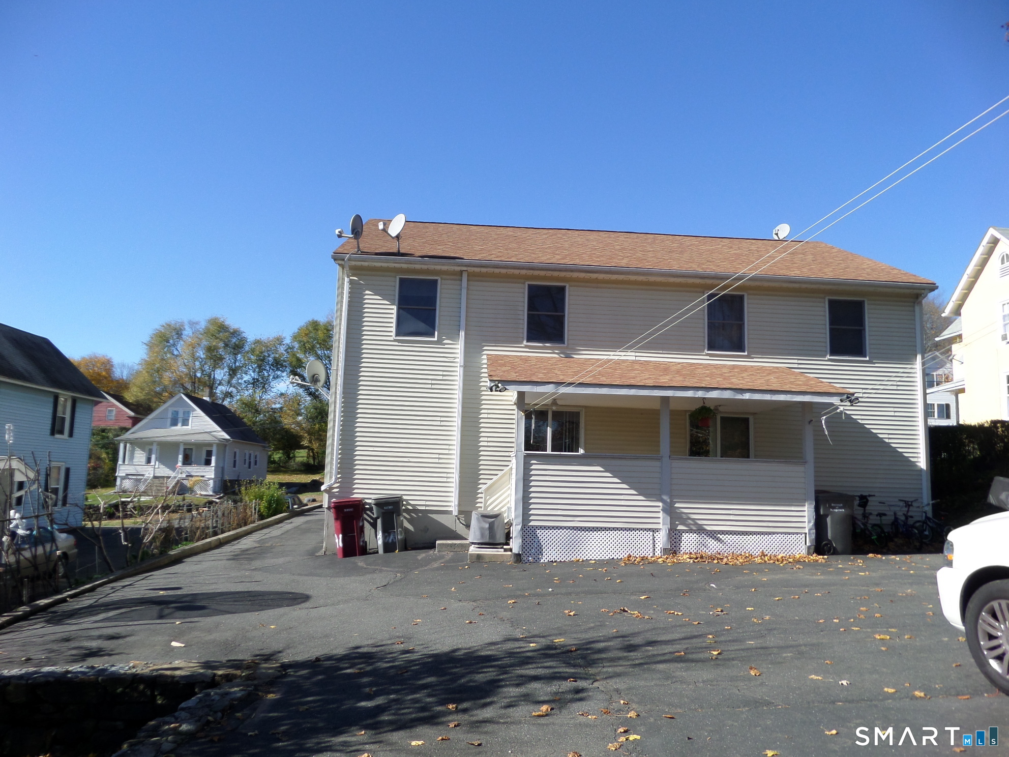 43 Hoadley Street Naugatuck, CT 06770 - Photo 2 of 24