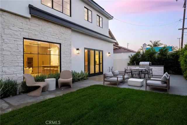 $5,250,000 | 9121 Christine Drive, Huntington Beach, CA 92646