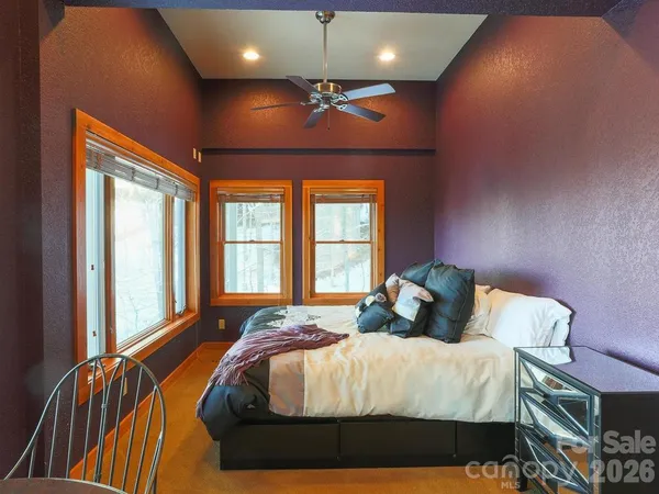 $1,125,000 | 71 Ivy Ridge Road, Burnsville, NC 28714
