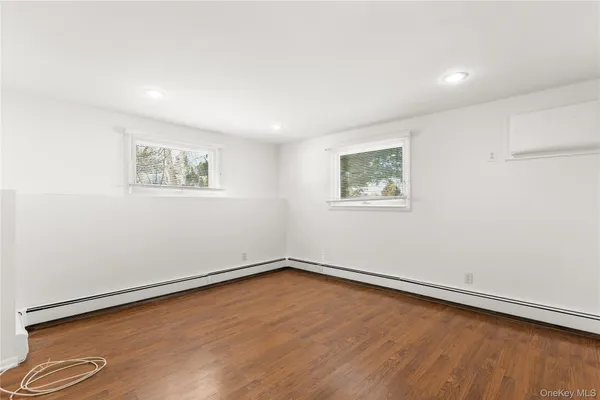 $3,500 | 17 Lanier Lane, Bay Shore, NY 11706