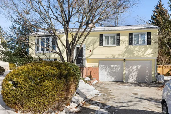 $3,500 | 17 Lanier Lane, Bay Shore, NY 11706