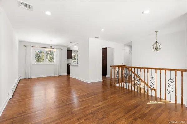 $3,500 | 17 Lanier Lane, Bay Shore, NY 11706