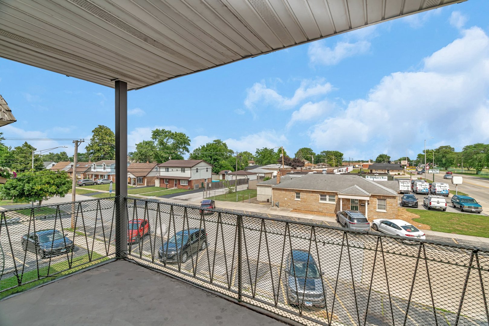 5724 West 111th Street, Unit 3A Chicago Ridge, IL 60415 - Photo 12 of 12 a view of city from a balcony