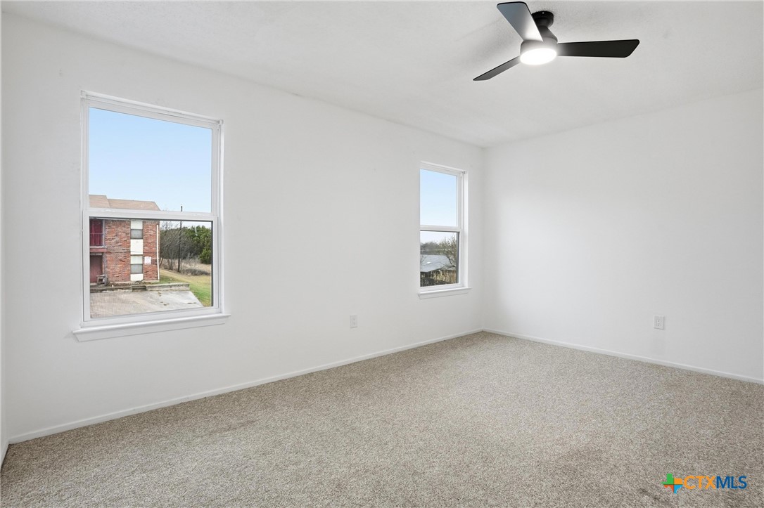 922 North 7th Street Copperas Cove, TX 76522 - Photo 16 of 26 an empty room with windows