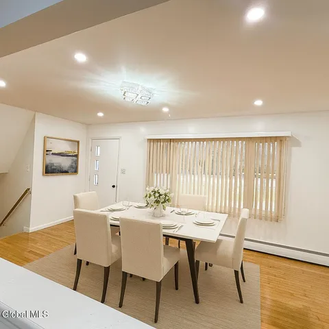 $349,900 | 32 Homestead Drive, Colonie, NY 12110