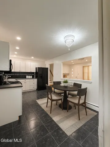 $349,900 | 32 Homestead Drive, Colonie, NY 12110