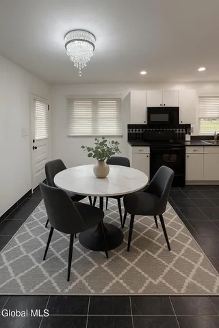 $349,900 | 32 Homestead Drive, Colonie, NY 12110