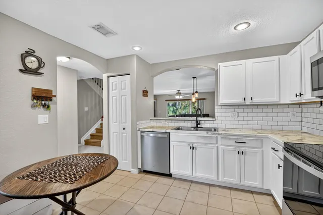 $385,000 | 6085 Reynolds Street, West Palm Beach, FL 33411