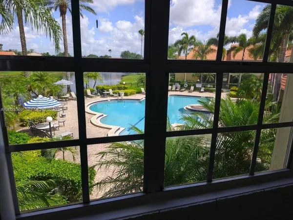 $250,000 | 1269 Southwest 46th Avenue, Unit 2408, Pompano Beach, FL 33069