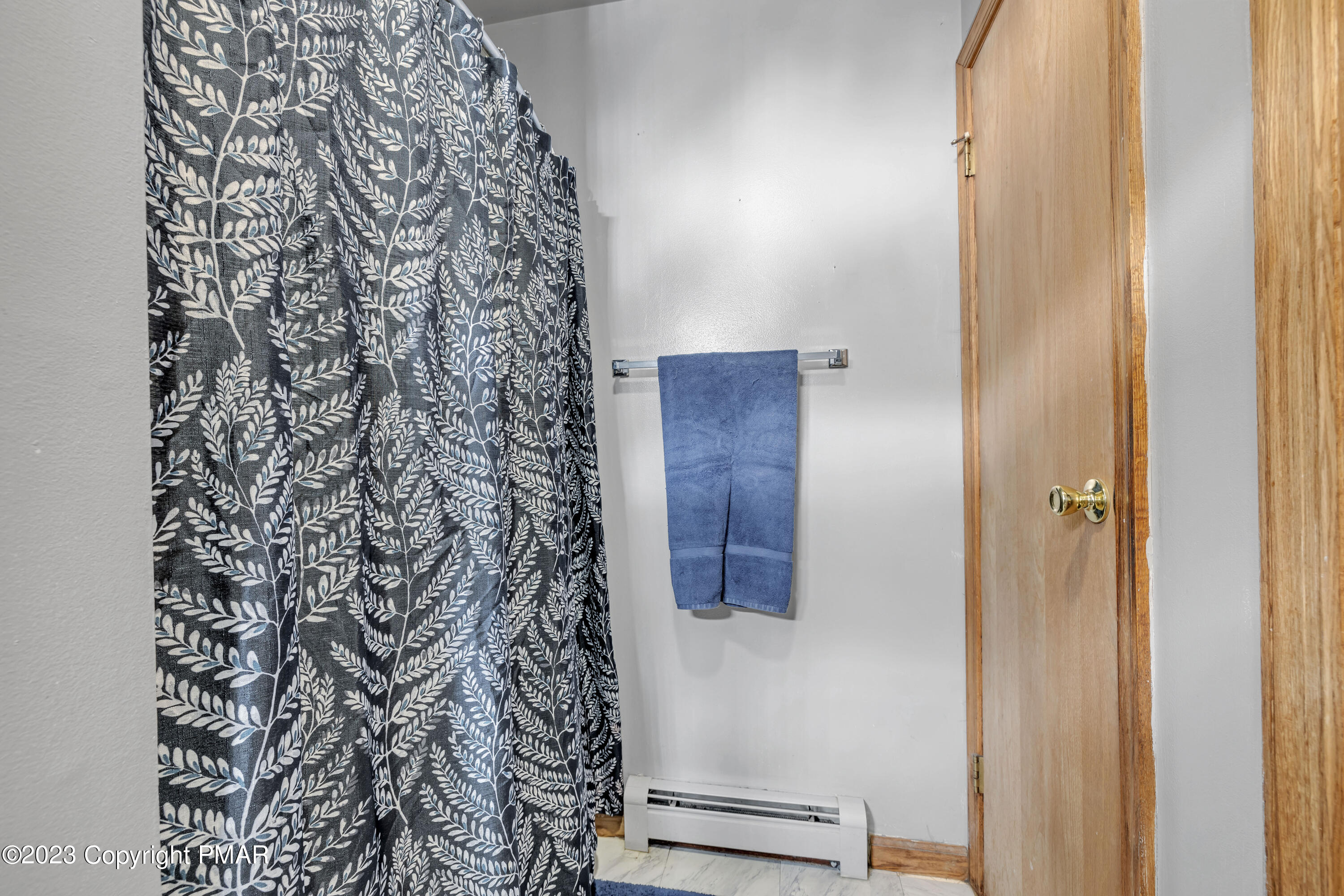 221 Powder Horn Road Henryville, PA 18332 - Photo 24 of 53 Primary Bathroom