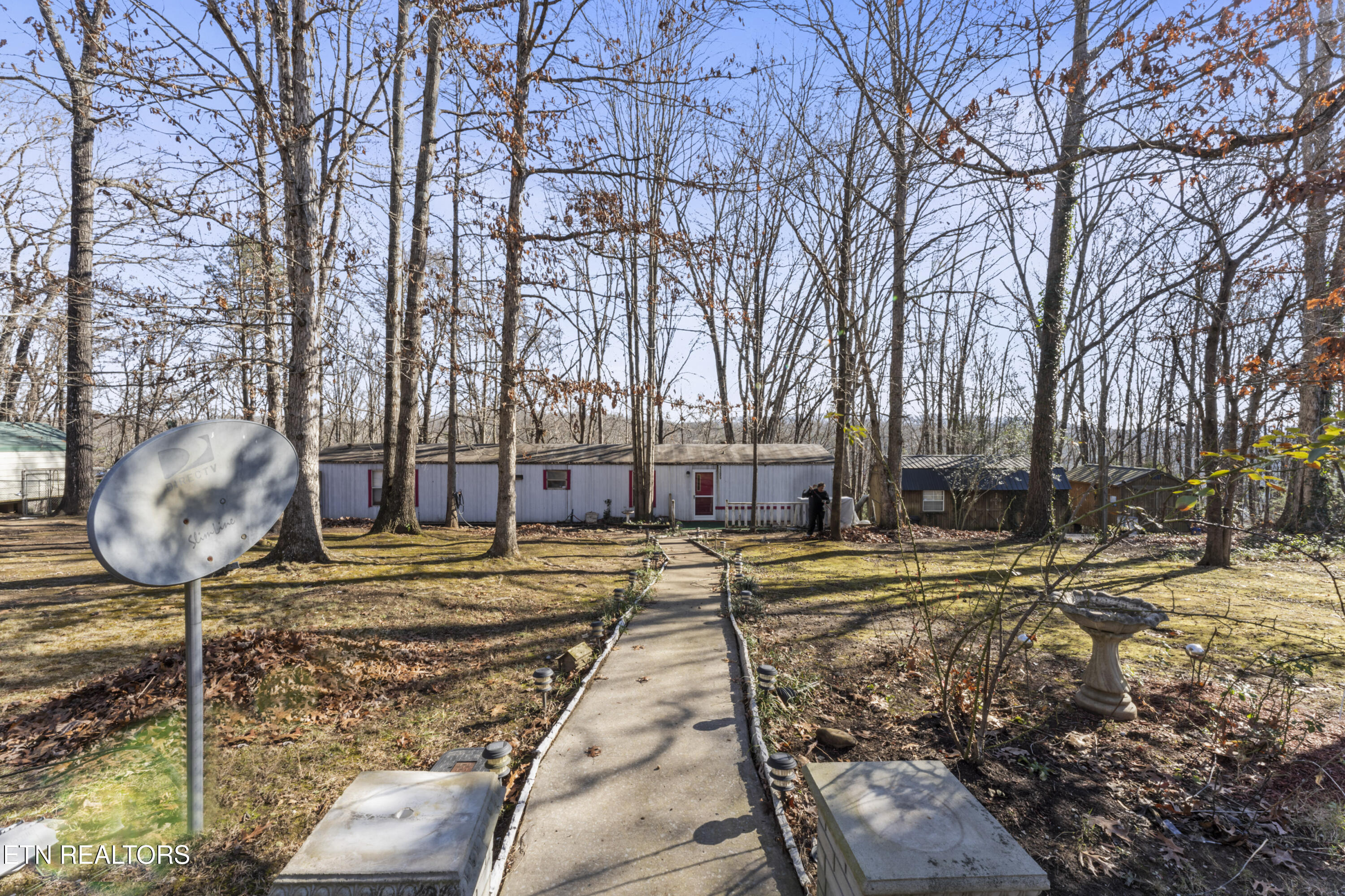 1305 Grievers Chapel Road Rockwood, TN 37854 - Photo 2 of 32 print_quality-DSC09887