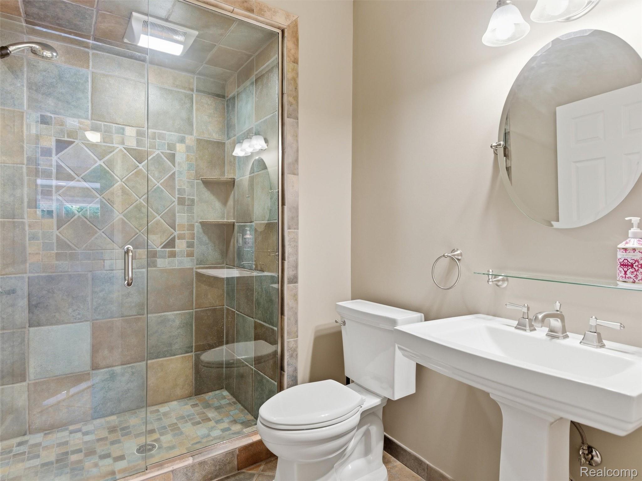5454 Creekmonte Drive Rochester, MI 48306 - Photo 49 of 69 69-DSC07860.jpg