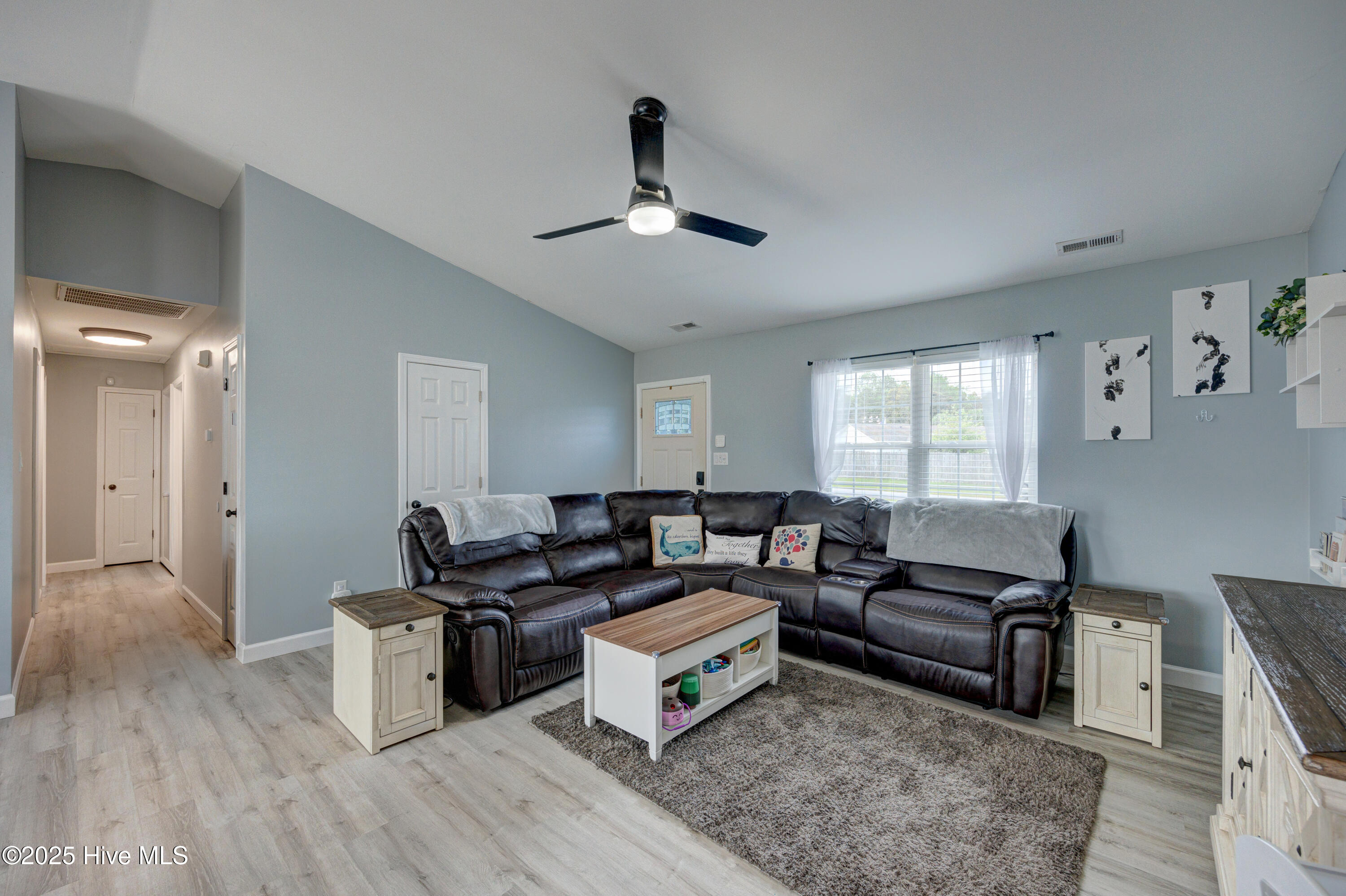 202 Buff Court Jacksonville, NC 28540 - Photo 11 of 39 202BuffCourt(19)