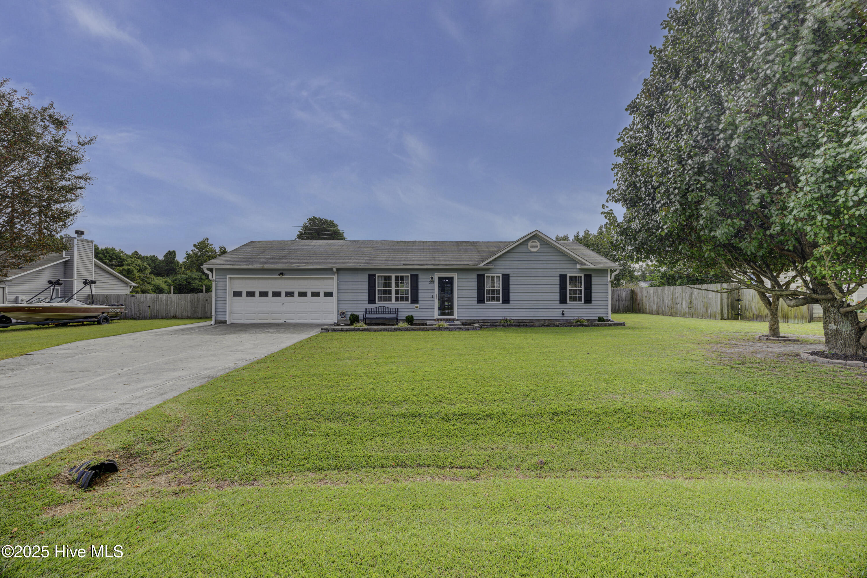 202 Buff Court Jacksonville, NC 28540 - Photo 3 of 39 202BuffCourt(2)