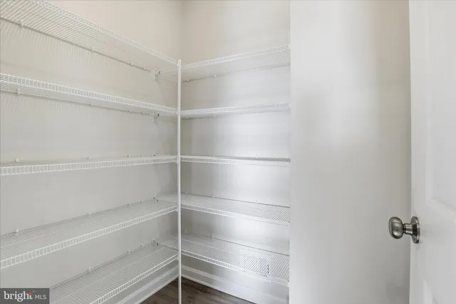 a close up view of a washer and dryer