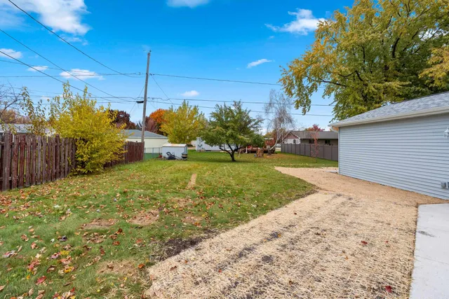 $312,000 | 1322 West 5th Avenue, Oshkosh, WI 54902