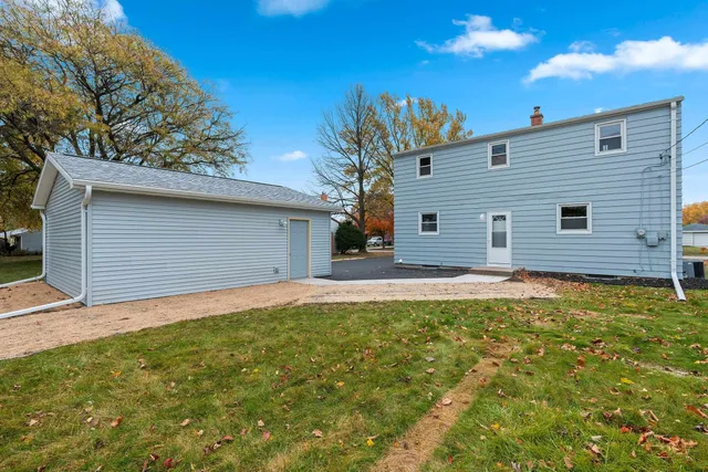 $312,000 | 1322 West 5th Avenue, Oshkosh, WI 54902