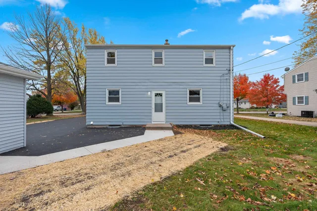 $312,000 | 1322 West 5th Avenue, Oshkosh, WI 54902