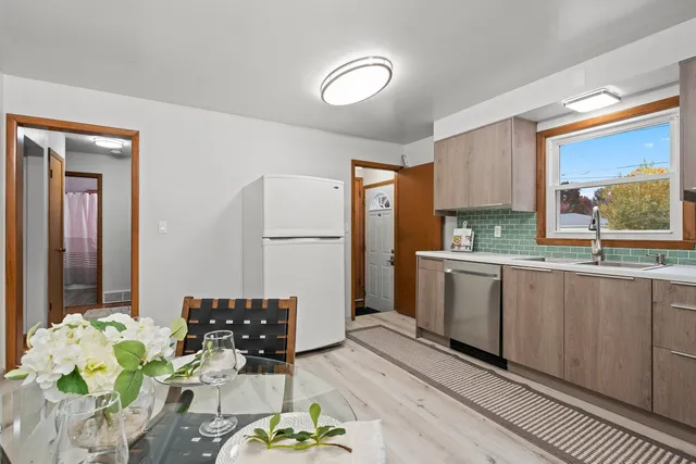 $312,000 | 1322 West 5th Avenue, Oshkosh, WI 54902