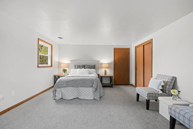 $312,000 | 1322 West 5th Avenue, Oshkosh, WI 54902