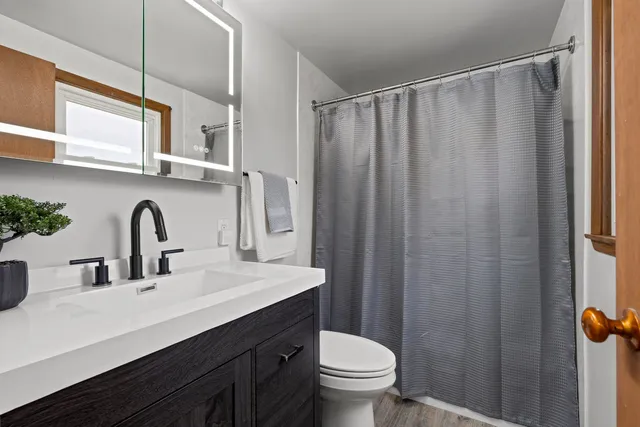 $312,000 | 1322 West 5th Avenue, Oshkosh, WI 54902