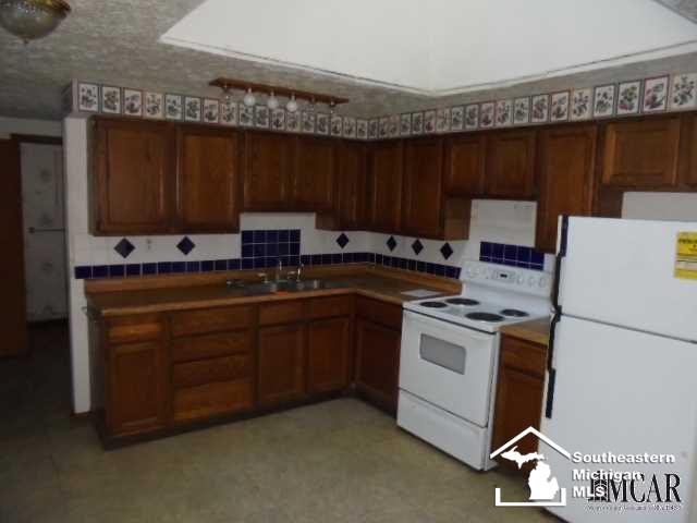 5745 Shepherd Road Adrian, MI 49221 - Photo 9 of 42