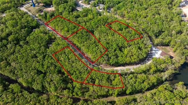 $125,000 | 798-802 833 842 846 Hardwood Drive, Four Seasons, MO 65049