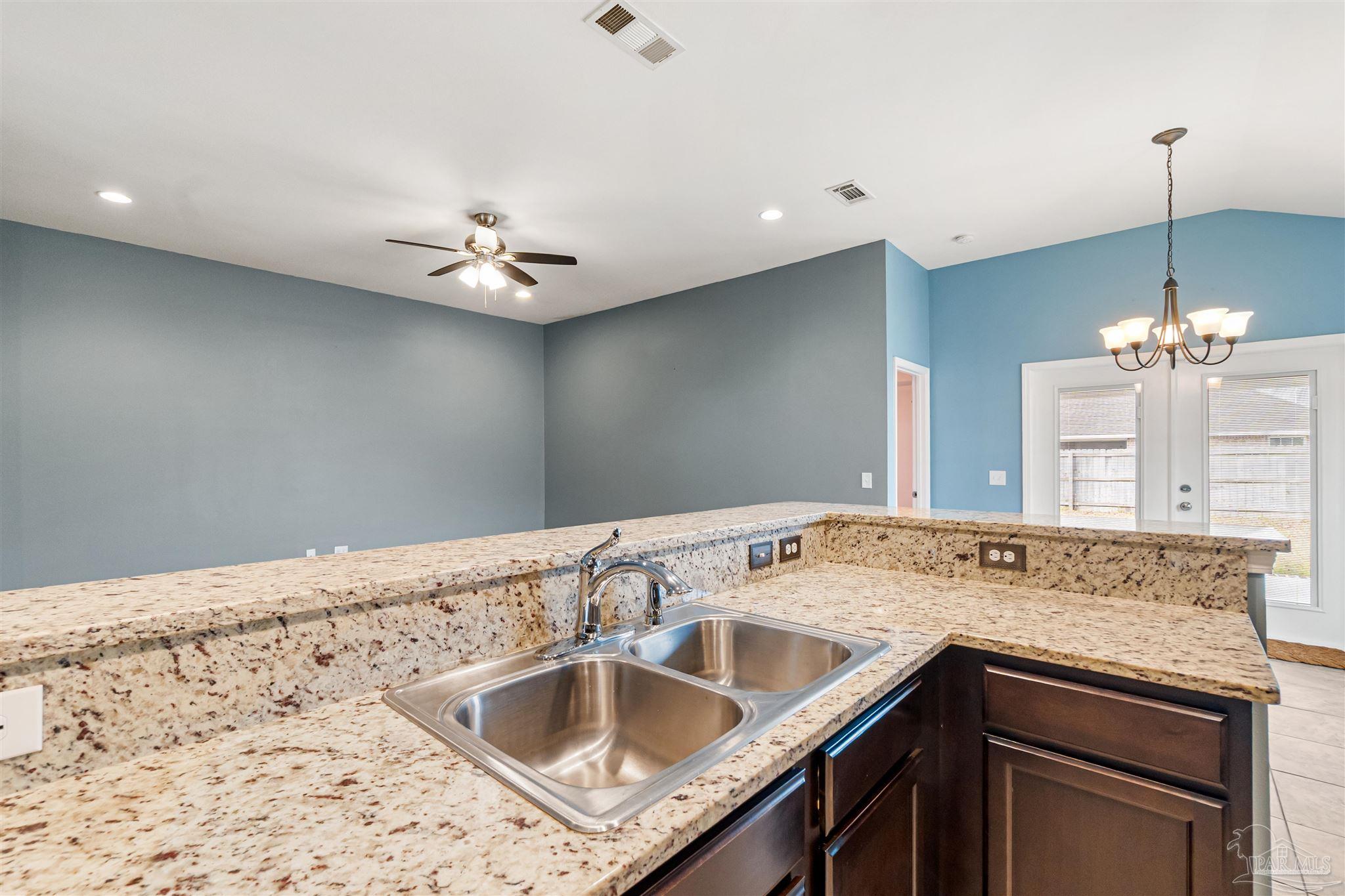 7389 Farmers Road Pensacola, FL 32526 - Photo 16 of 53