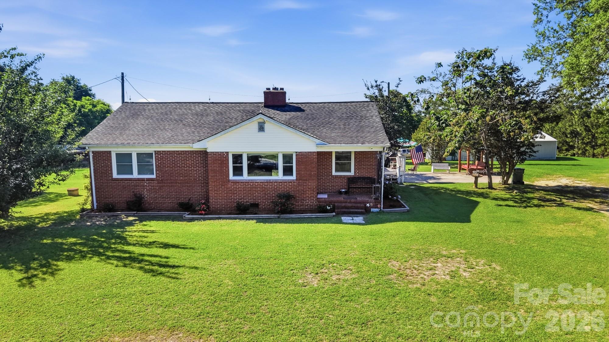 1821 Overbrook Road Kershaw, SC 29067 - Photo 1 of 40