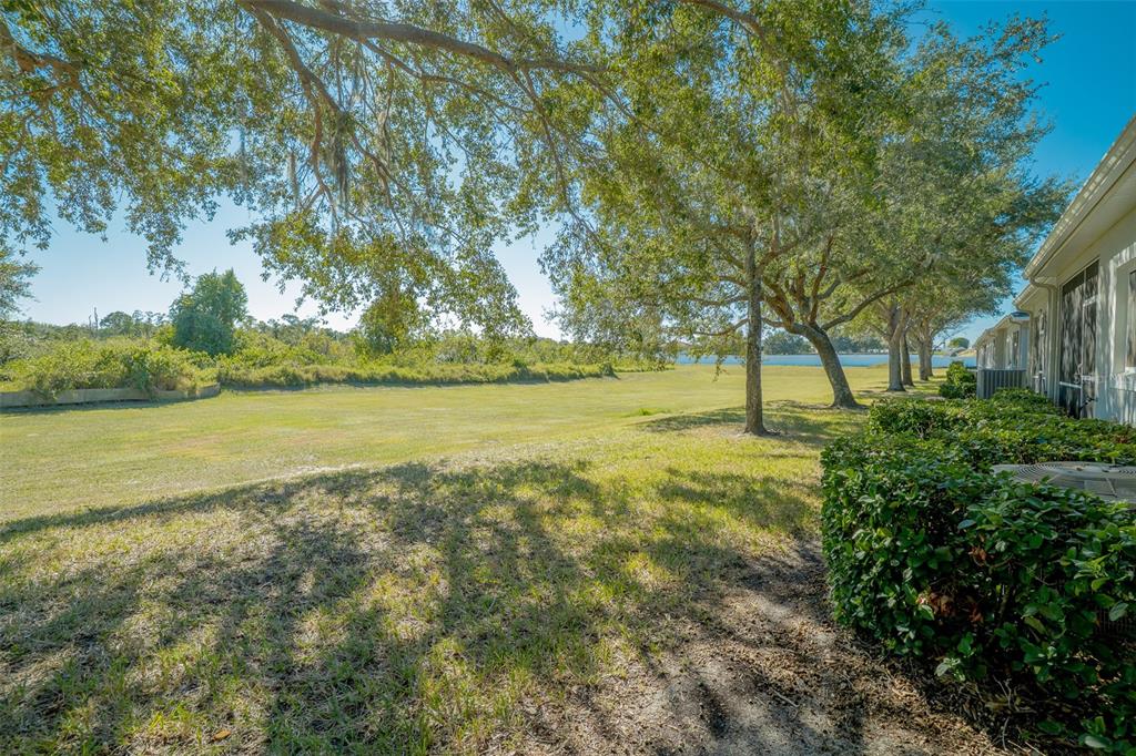 2739 Rutledge Court Winter Haven, FL 33884 - Photo 18 of 24 a view of a garden with an outdoor space