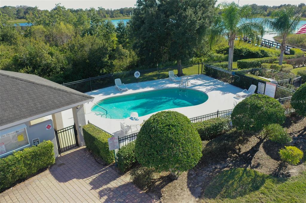 2739 Rutledge Court Winter Haven, FL 33884 - Photo 20 of 24 a view of a backyard with plants