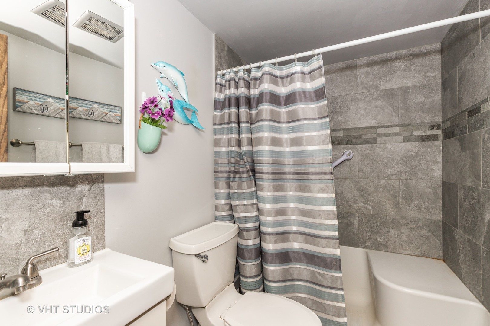 1210 Berwyn Street Spring Grove, IL 60081 - Photo 16 of 26
