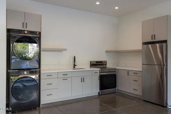 $14,995 | 620 Houseman Street, La Canada Flintridge, CA 91011
