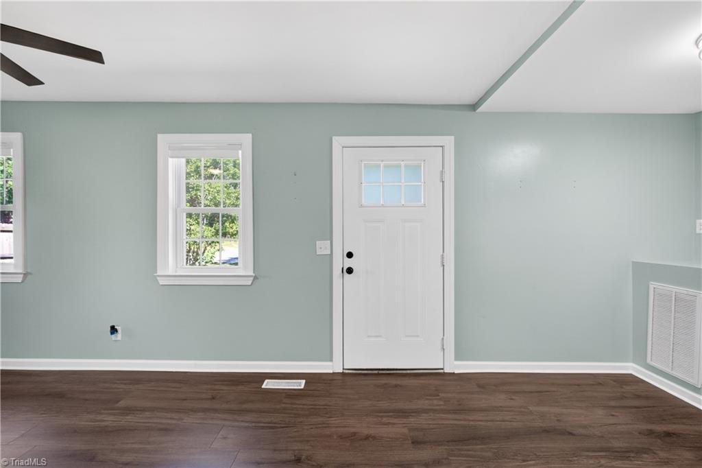 4306 Plainfield Road Sophia, NC 27350 - Photo 3 of 30
