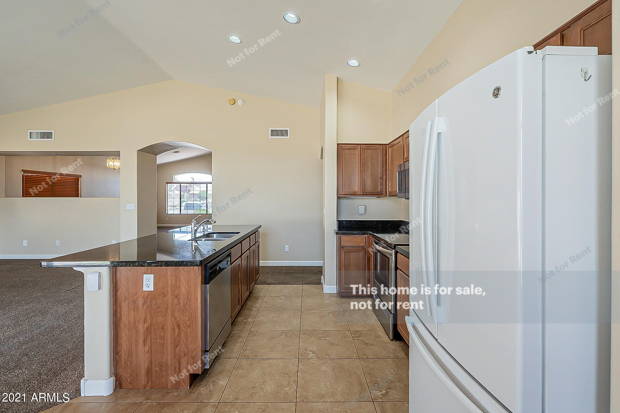 3639 East Utopia Road Phoenix, AZ 85050 - Photo 8 of 28 listing_5