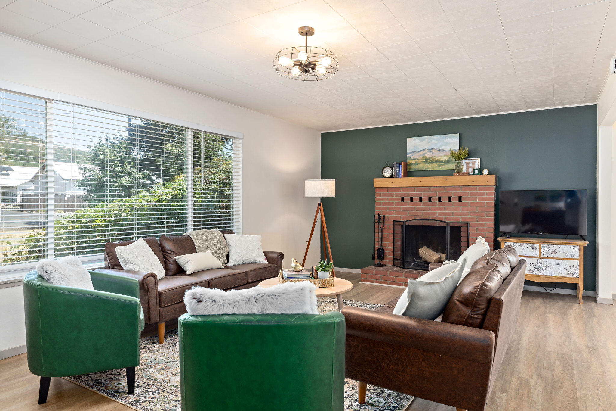 2087 Upper River Road Grants Pass, OR 97526 - Photo 5 of 47 2a