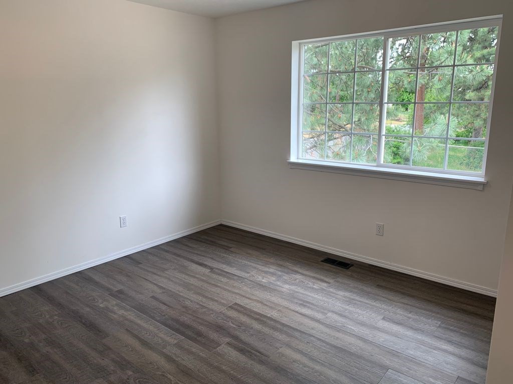 909 South Oberlin Road Spokane Valley, WA 99206 - Photo 13 of 18
