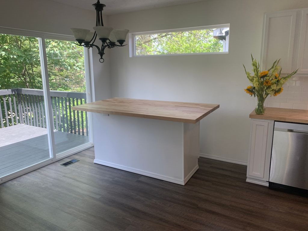 909 South Oberlin Road Spokane Valley, WA 99206 - Photo 7 of 18