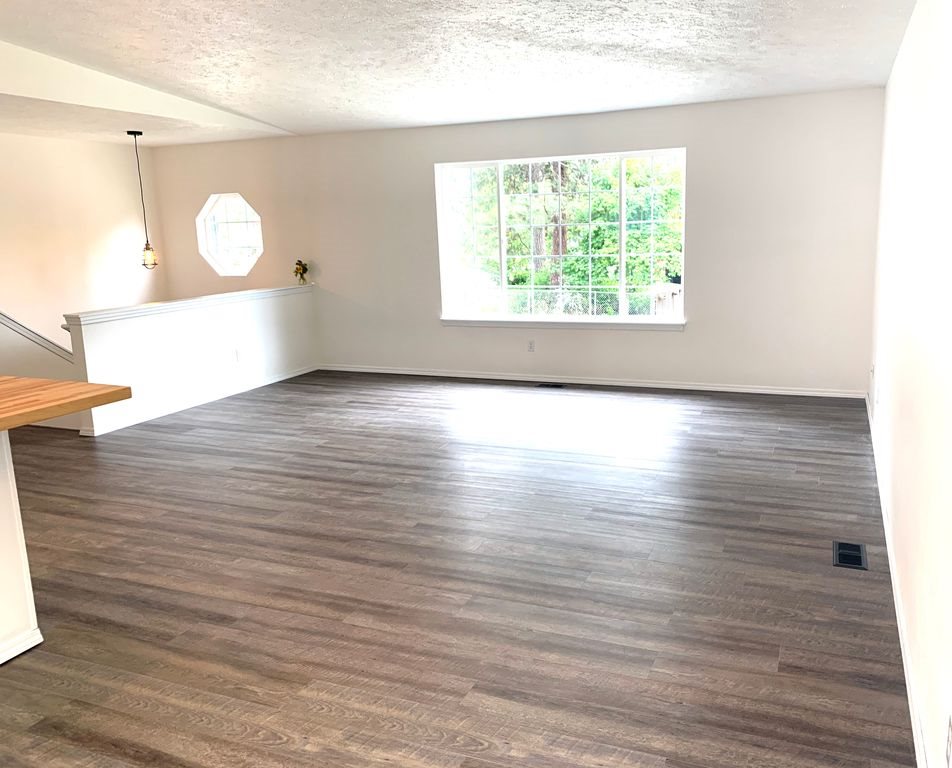 909 South Oberlin Road Spokane Valley, WA 99206 - Photo 8 of 18