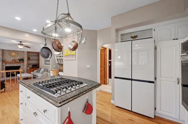 $669,900 | 6221 Mallory Lane, Eden Prairie, MN 55346