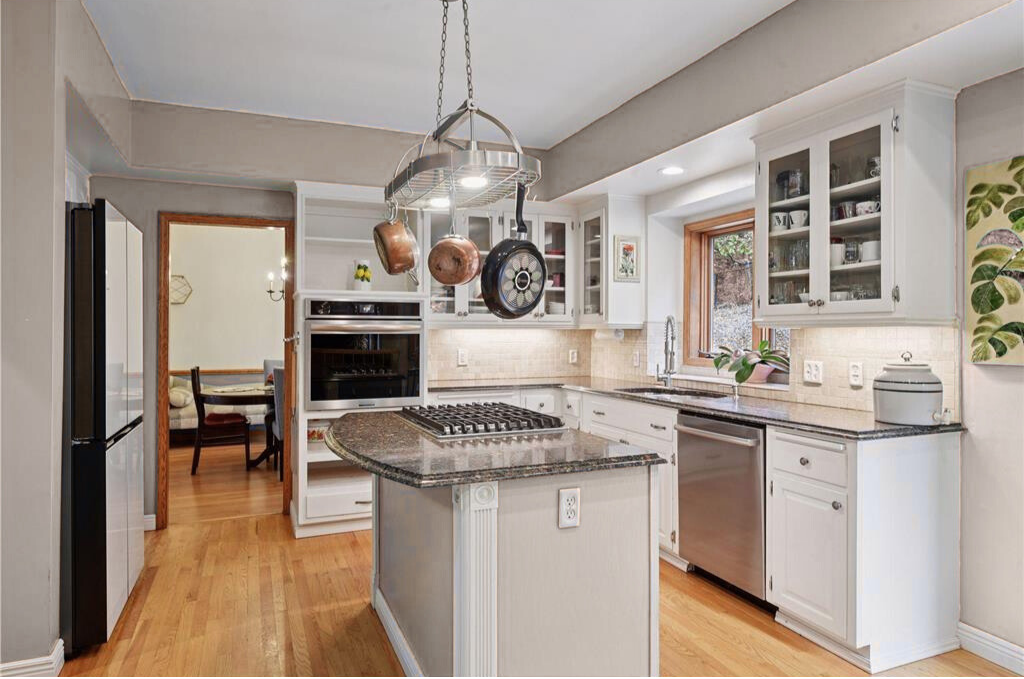 6221 Mallory Lane Eden Prairie, MN 55346 - Photo 15 of 48