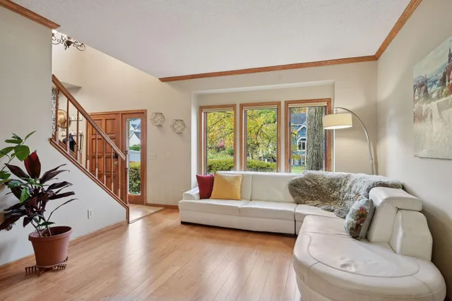 $669,900 | 6221 Mallory Lane, Eden Prairie, MN 55346