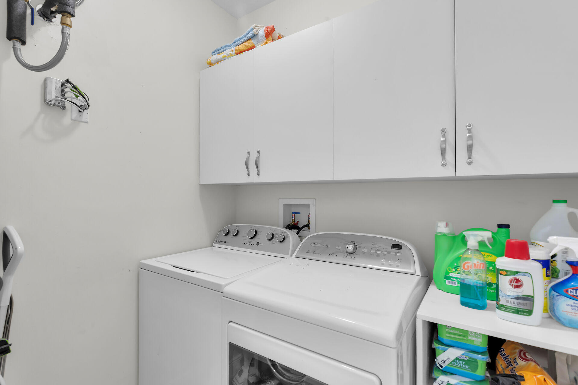 1019 Snapper Lane Key Largo, FL 33037 - Photo 34 of 49 a utility room with dryer and washer