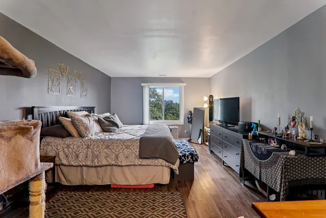 $240,000 | 801 79th Street, Unit 405, Darien, IL 60561