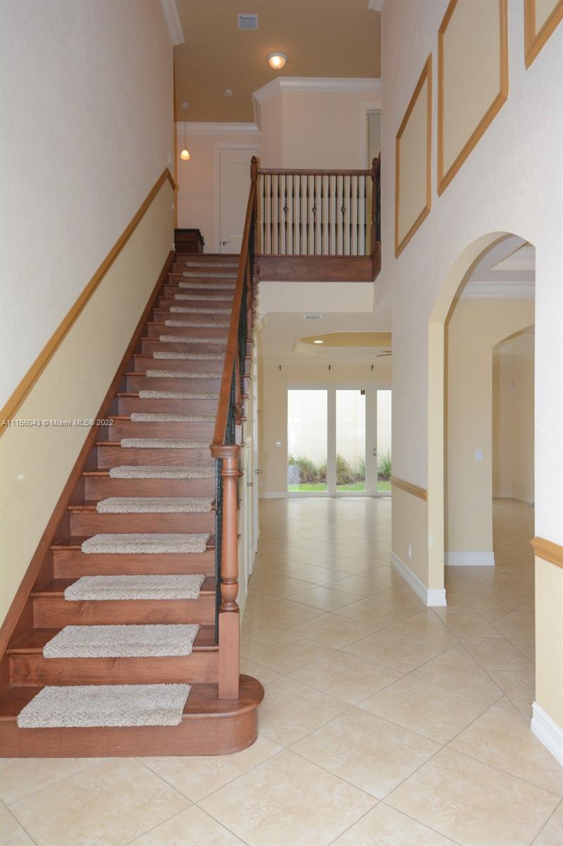 1960 Northeast 33rd Street Lighthouse Point, FL 33064 - Photo 6 of 24 a view of entryway