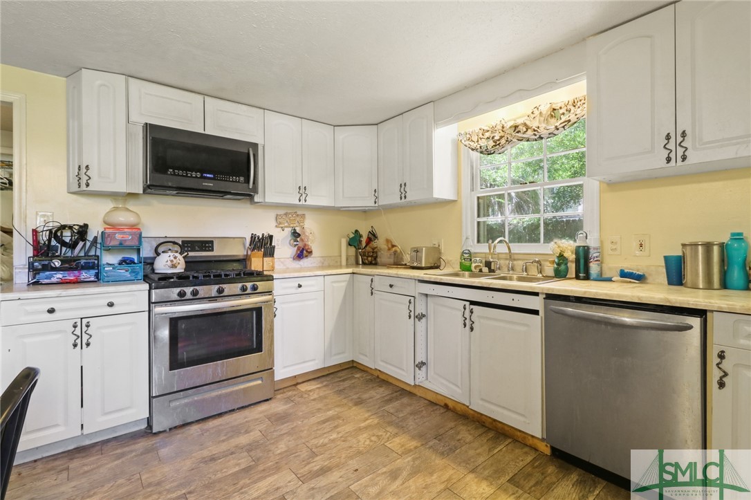 5607 La Roche Avenue Savannah, GA 31406 - Photo 16 of 30
