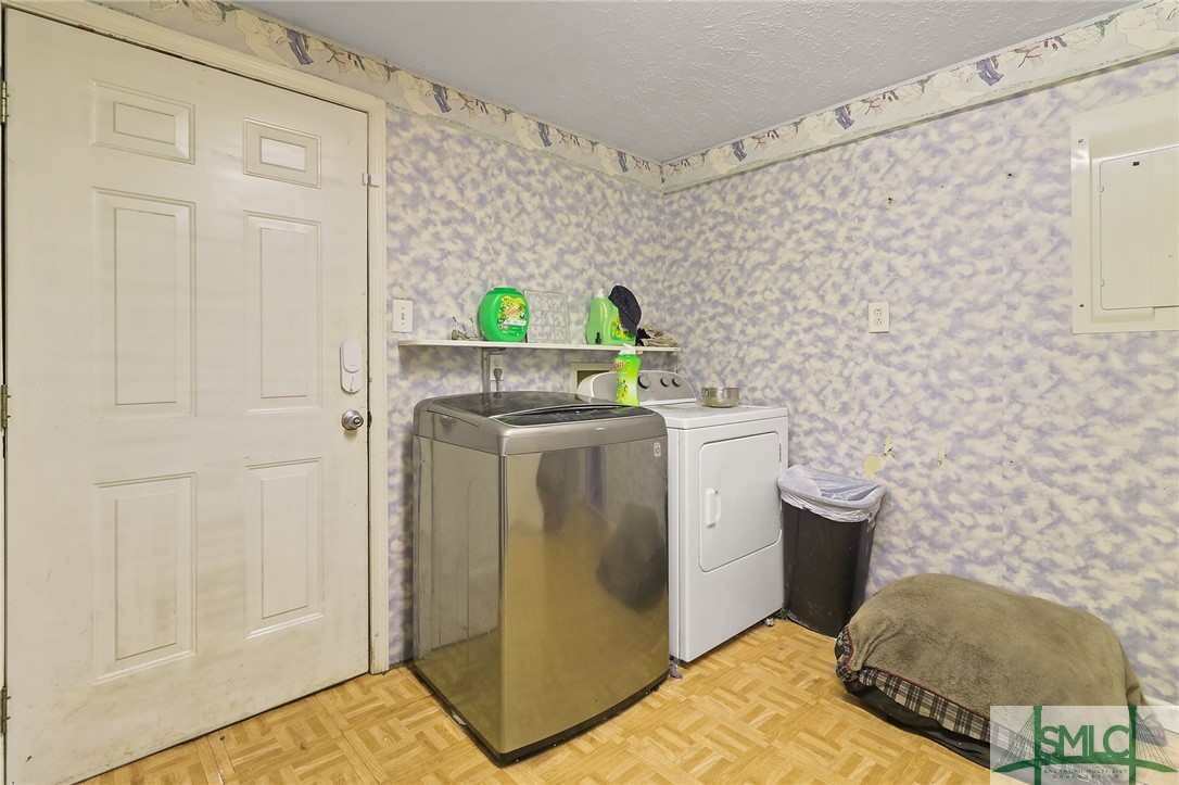 5607 La Roche Avenue Savannah, GA 31406 - Photo 19 of 30