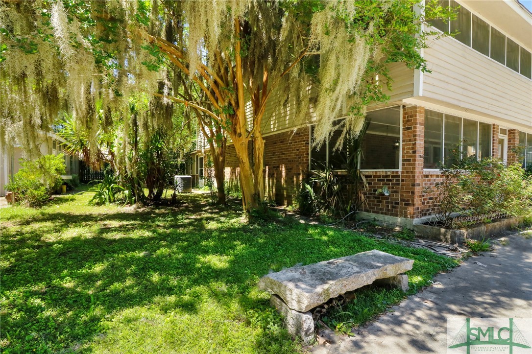 5607 La Roche Avenue Savannah, GA 31406 - Photo 5 of 30