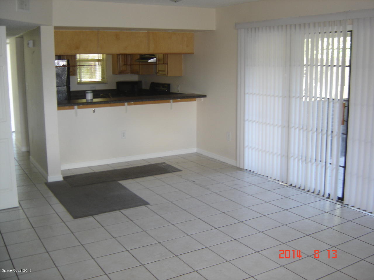 4593 Moon Road 003
