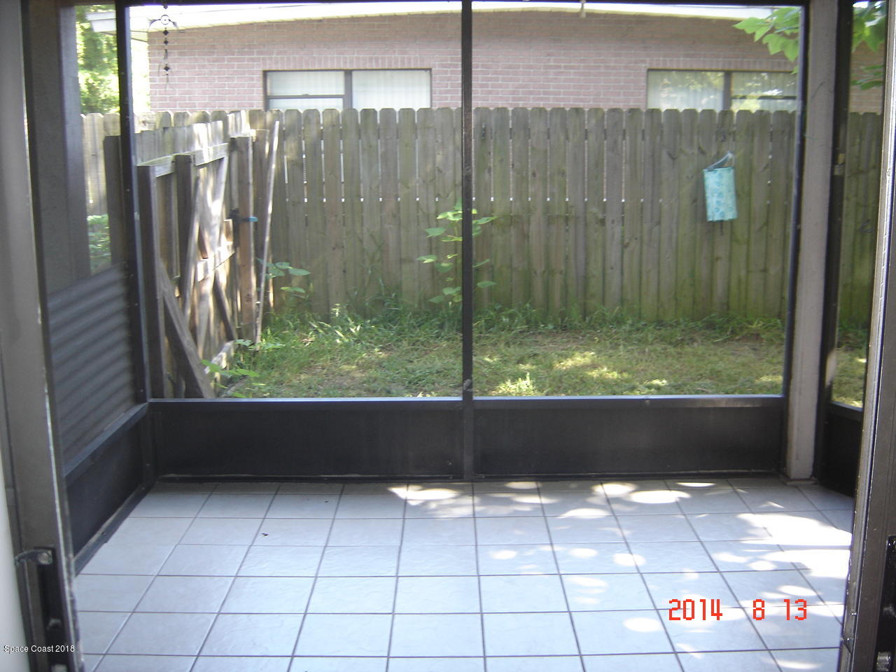 4593 Moon Road 006